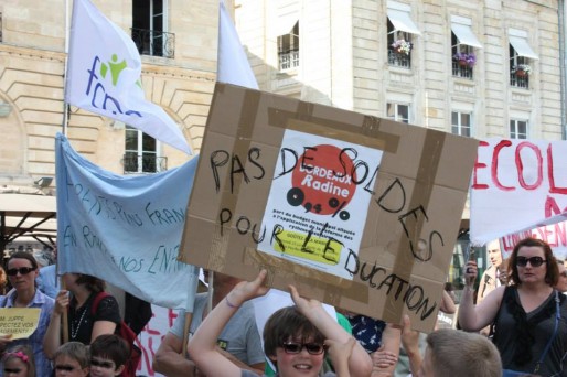     Manif du 25 juin 2014 contre les modalités bordelaises de la loi Peillon (Photo Bordeaux ensemble pour la réforme des rythmes scolaires/facebook)