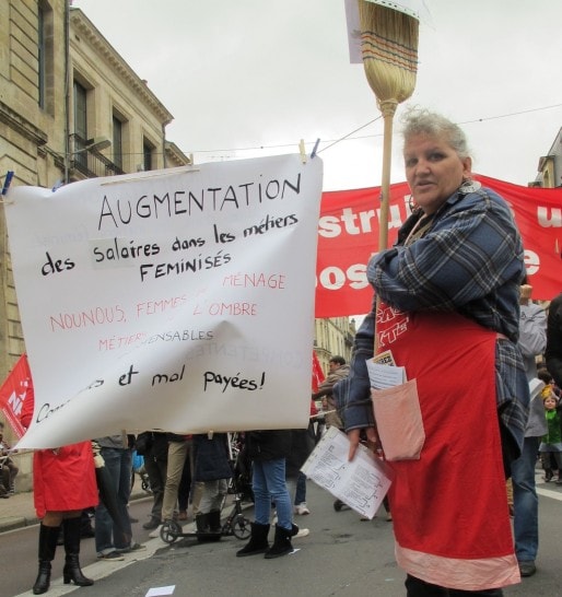 Des salariés du secteur de la propreté lors de la manifestation du 1er Mai à Bordeaux (Photo SB/Rue89 Bordeaux)