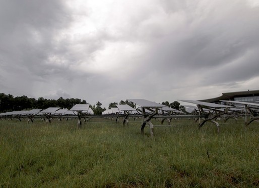 Panneaux d'électricité photovoltaïque à la technopole Bordeaux Montesquieu (Paul-Michaël Borgne/flickr/CC)