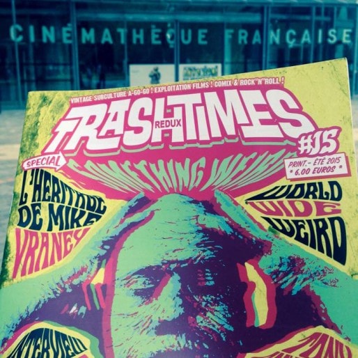 Trash Times numéro 15 en promenade provocatrice devant la Cinémathèque Française à Paris (photo Trash Times)
