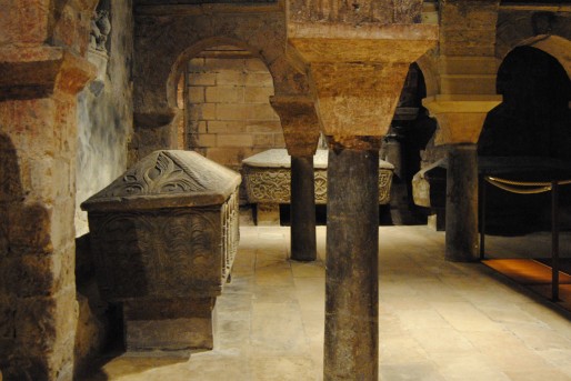 La crypte de Saint-Seurin et ses nombreux sarcophages monolithes (WS/Rue89 Bordeaux)