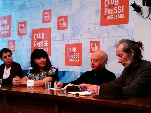 Les 7 de Bussière et leur comité de soutien mardi au Club de la Presse de Bordeaux (SM/Rue89 Bordeaux)