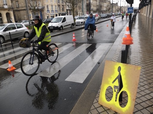Action de Vélo-Cité ce vendredi sur les quais de Bordeaux (SB/Rue89 Bordeaux)