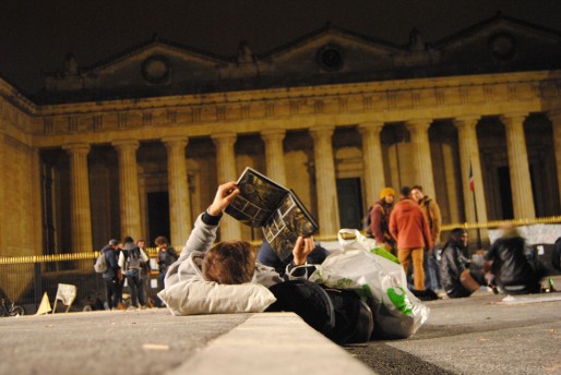 Même la Nuit Debout s'achève à l'horizontale (WS/Rue89 Bordeaux)