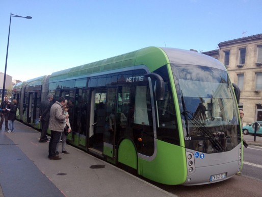 Le trambus sera mis en place dès 2018 et assurera la liaison Bordeaux - Saint-Aubin (JP/Rue89Bordeaux)