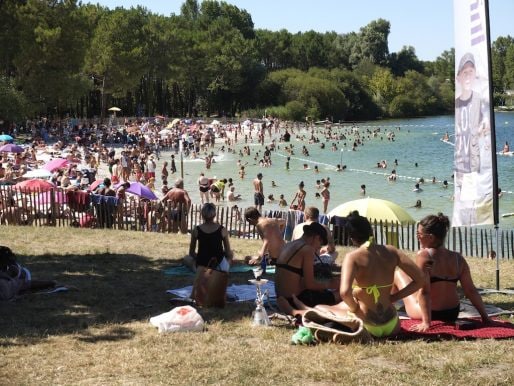 La plage de Bordeaux-Lac a attiré 170000 visiteurs l'été dernier (SB/Rue89 Bordeaux)