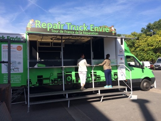 Le "Repair Truck" Envie stationnera Quai Richelieu à Bordeaux ce mardi 4 octobre pour initier le grand public à la réparation et l'entretien des appareils électroménagers. 