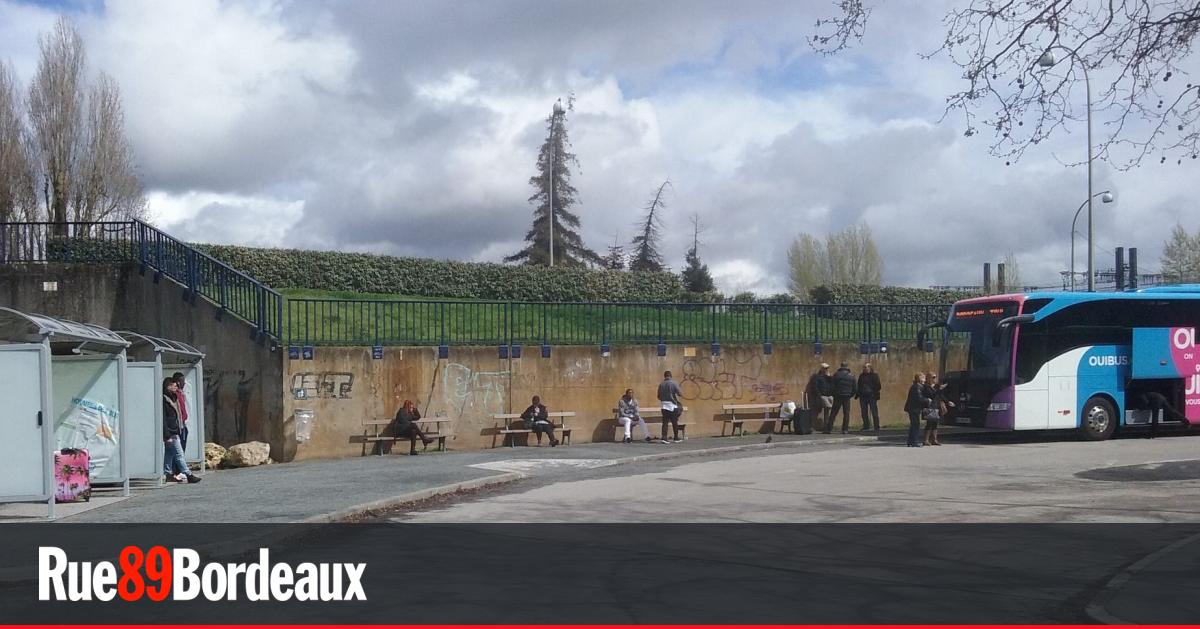 Les clients des cars Macron descendent la gare routière de Bordeaux