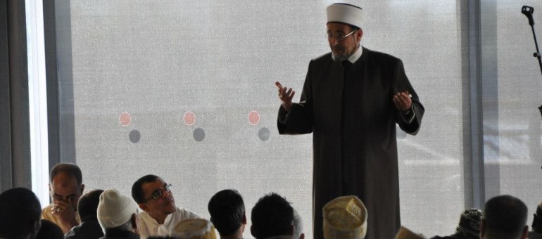 Tareq Oubrou : « Les anti-mosquée sont manipulés »