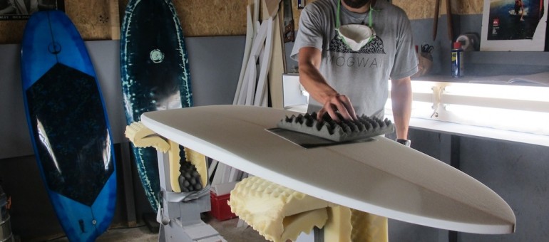 Artisans du surf, les shapers déferlent en Gironde