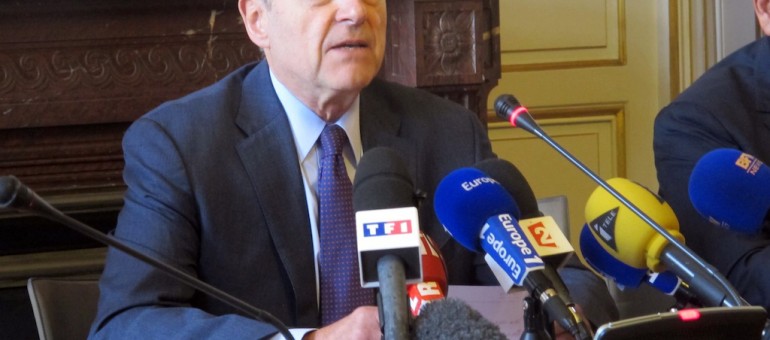 UMP : accord Juppé-Sarkozy sur la primaire