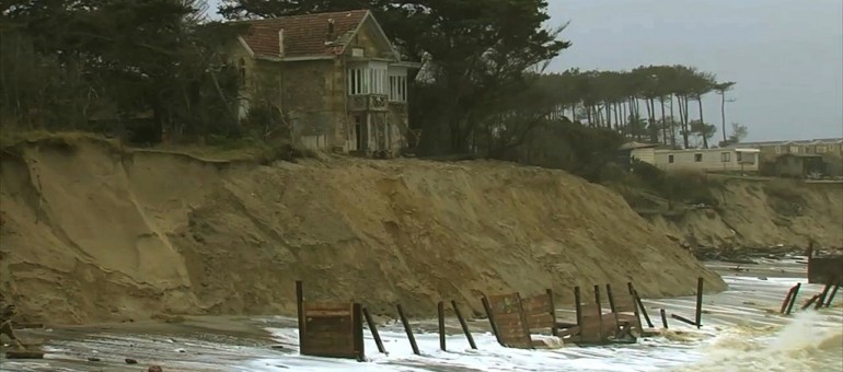 Erosion : battre en retraite devant l’ogre océan ?