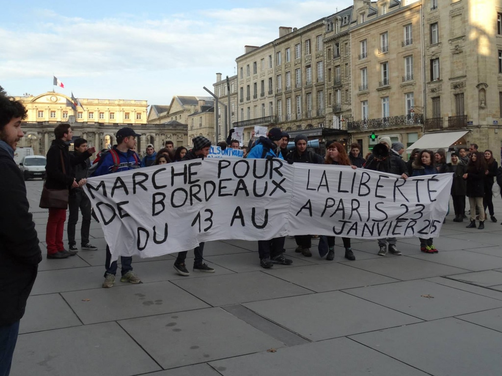 La marche des lycéens prouve « la solidarité française »