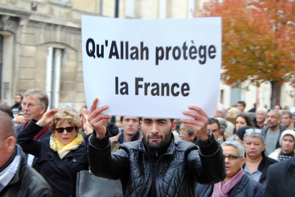 A Bordeaux, citoyens et religieux marchent pour la paix