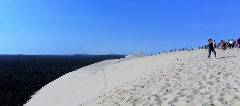 Un parking relais pour la dune du Pilat ?