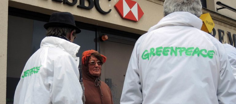 Déforestation et huile de palme : Greenpeace demande des comptes à HSBC