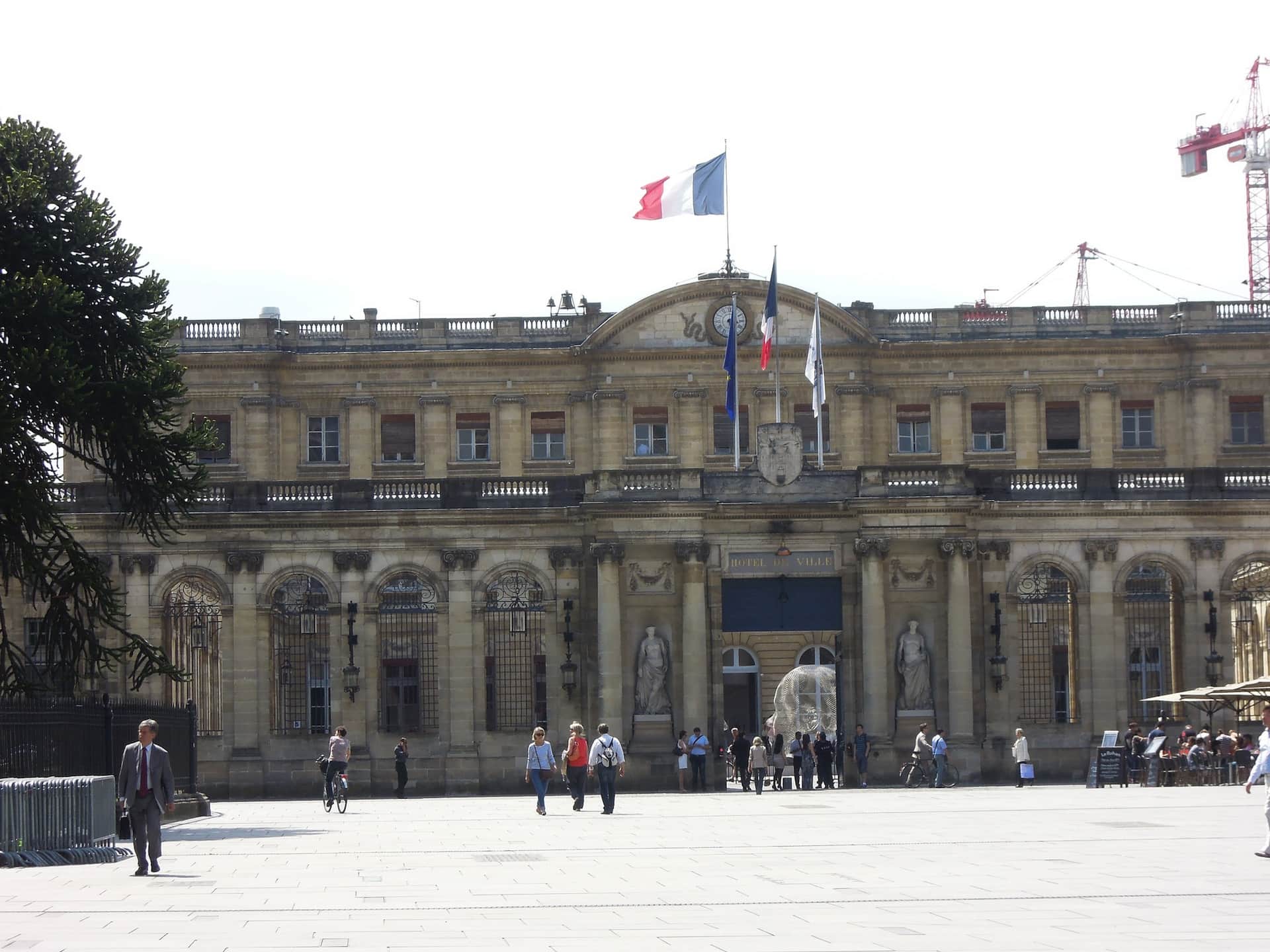 Encore des inégalités femmes-hommes à la mairie de Bordeaux