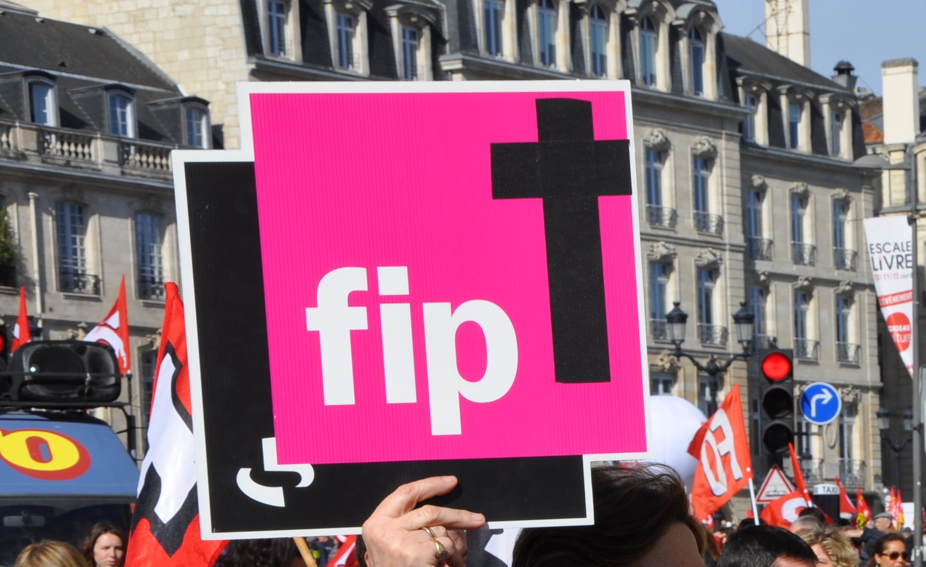 « FIP mais pas FIN », les acteurs culturels défendent l’antenne bordelaise