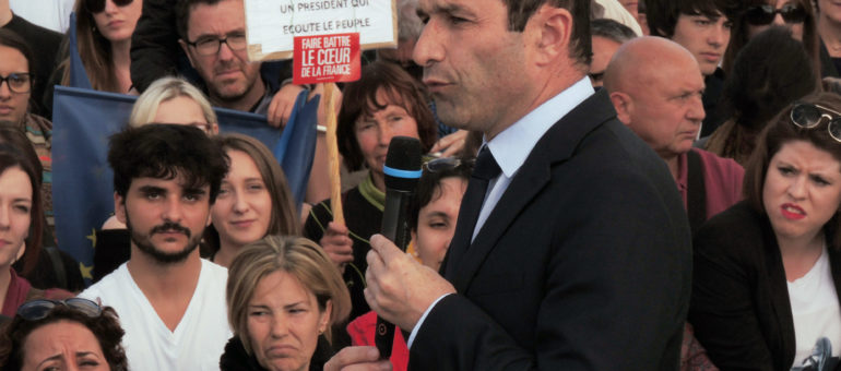 Les partisans de Benoît Hamon veulent croire au projet et pas aux sondages