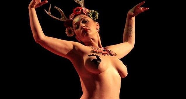 A Bordeaux, les filles du burlesque se bougent les fesses