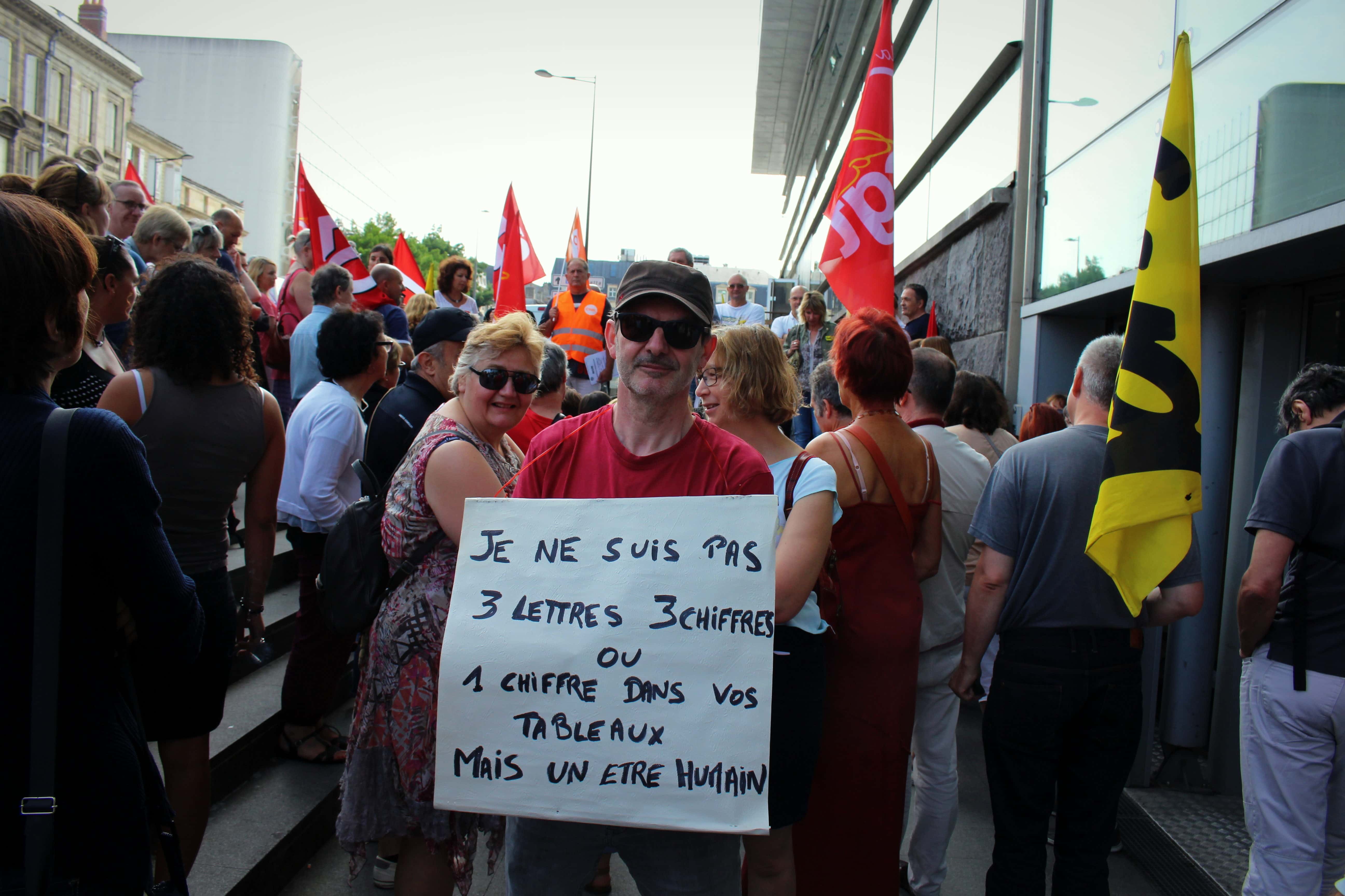 Une grève contre la disparition d’emplois à La Poste de Bordeaux