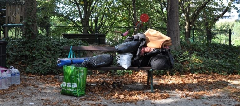 A Bordeaux, le camp de fortune des demandeurs d’asile finit à la poubelle