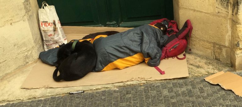 En plein grand froid, des maraudeurs empêchés de venir en aide aux sans-abri