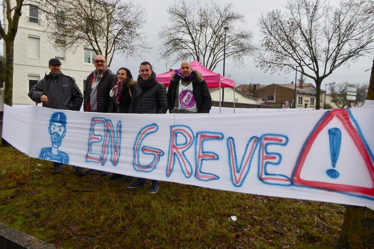 Avant Noël, des agents du CHU de Bordeaux en grève pour… sauver leurs congés