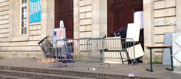 Les étudiants votent le « blocage illimité » de l’Université Bordeaux 2