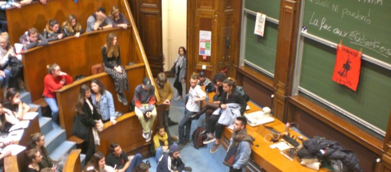 Les étudiants occupent l’amphi Gintrac à l’Université de Bordeaux