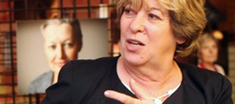 En rejoignant LREM, la sénatrice Françoise Cartron vire à droite selon le PS