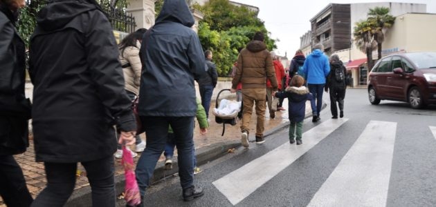 Avant la trêve hivernale, expulsions et coupures d’électricité à la Cité Thorez à Bègles