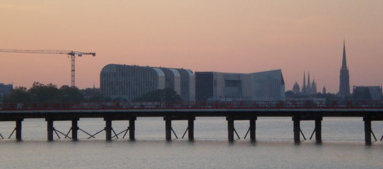 Avant le 15 août, Bordeaux Métropole empêchée de faire le pont Simone-Veil