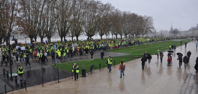 Acte 6 : Noël en jaune et sous les lacrymos à Bordeaux