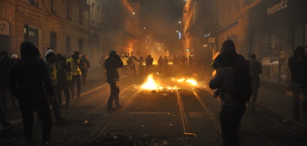 Six scènes de l’acte 4 des Gilets jaunes à Bordeaux