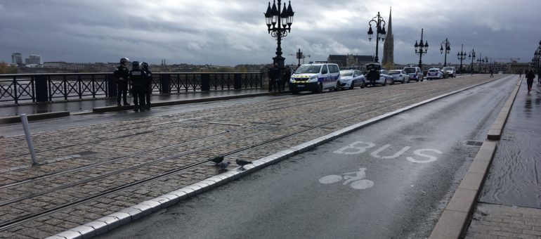 A Bordeaux, la manif des lycéens violemment dispersée par la police