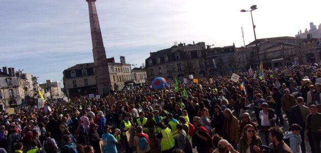 A Bordeaux, une marche du siècle et six militants du climat en garde à vue