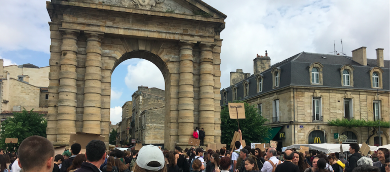 La deuxième grève pour le climat mobilise moins à Bordeaux