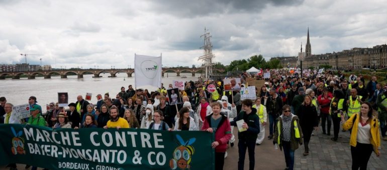 1200 manifestants à Bordeaux contre Bayer-Monsanto