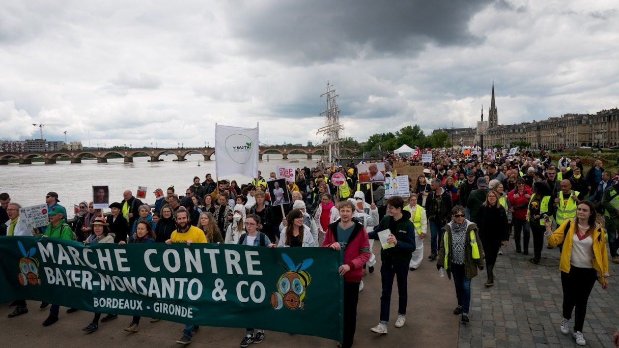 1200 manifestants à Bordeaux contre Bayer-Monsanto