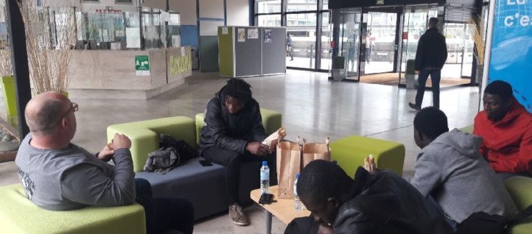 Ovale Citoyen raffute le département de la Gironde sur la prise en charge de jeunes isolés