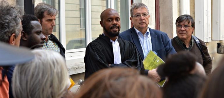 Les demandeurs d’asile expulsés du squat de l’Ascenseur enjoignent l’État de les reloger
