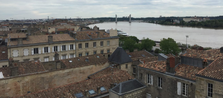 Retoqué au conseil municipal, l’encadrement des loyers à Bordeaux passe par une pétition