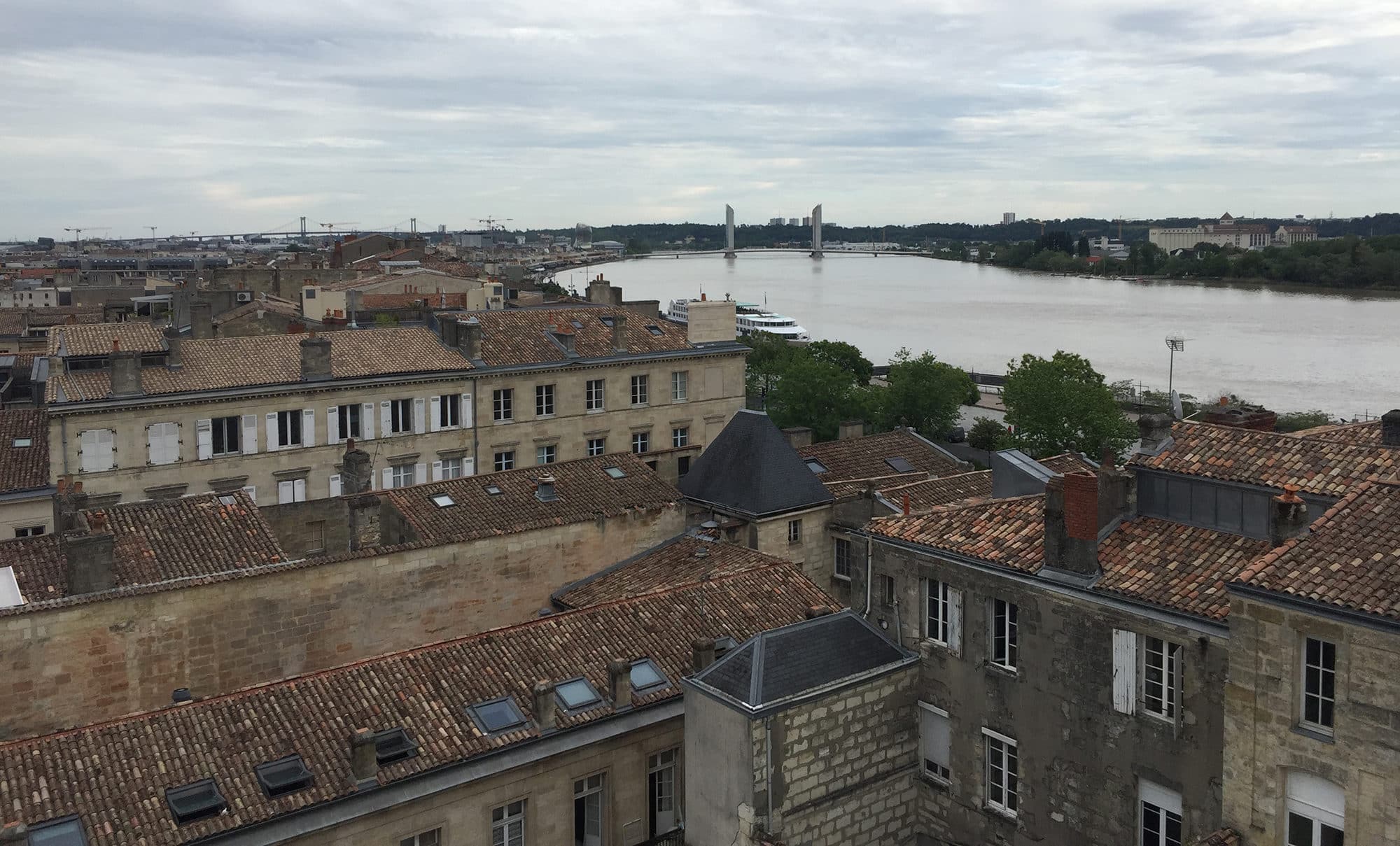 Retoqué au conseil municipal, l’encadrement des loyers à Bordeaux passe par une pétition