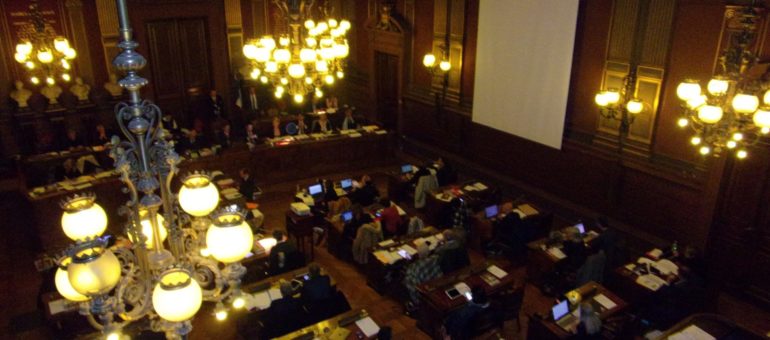 Bras de fer entre Verts et maire au conseil municipal de Bordeaux