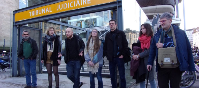 Les « décrocheurs » girondins de Macron condamnés, leur peine suspendue au retour des portraits