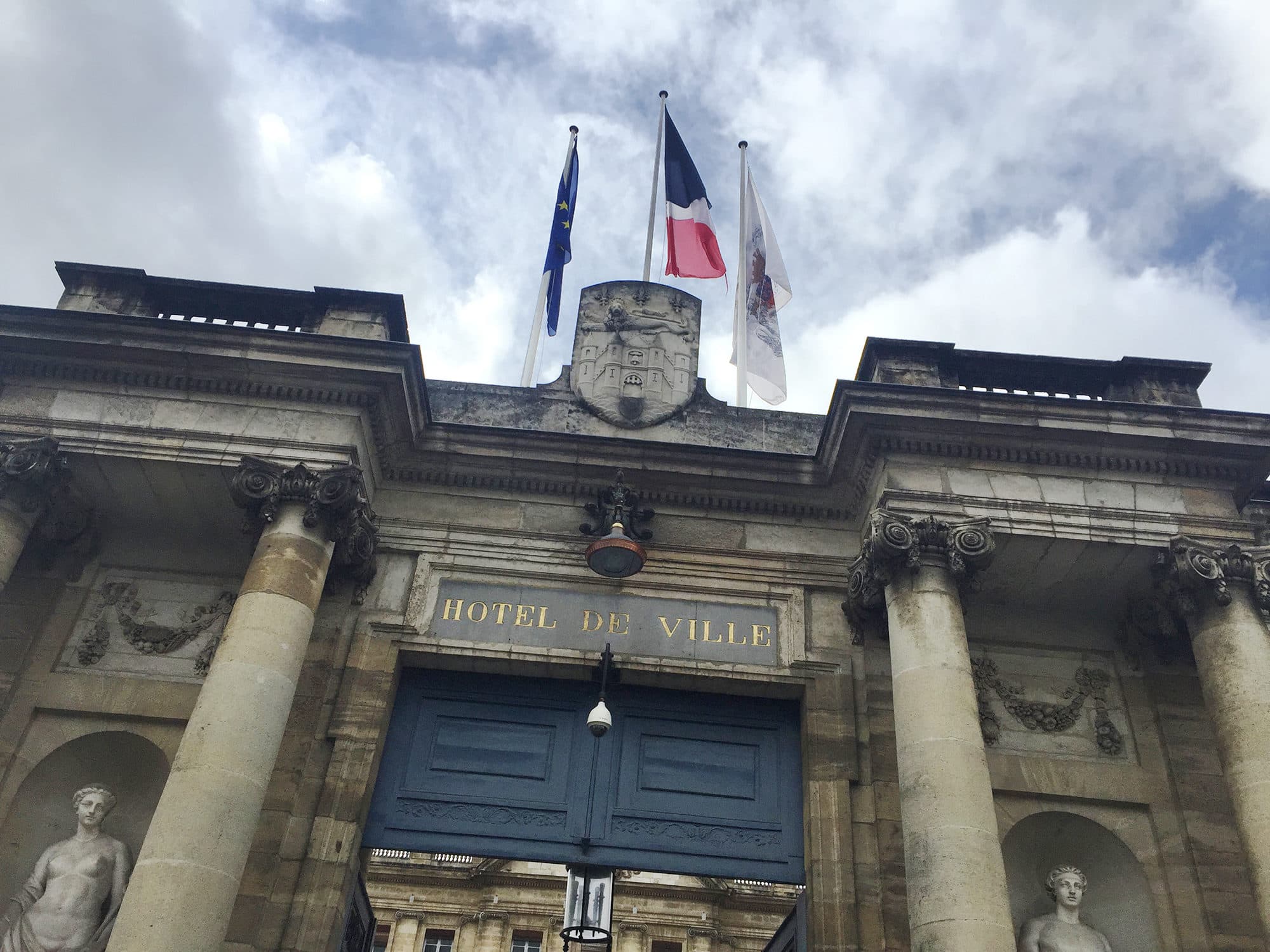 La démocratie locale « totalement bafouée » par la mairie, selon Bordeaux Ensemble