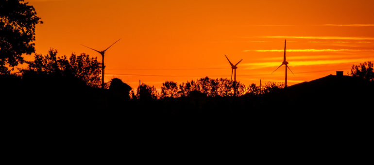 Ils sont vent debout contre « l’invasion éolienne » en Nouvelle-Aquitaine