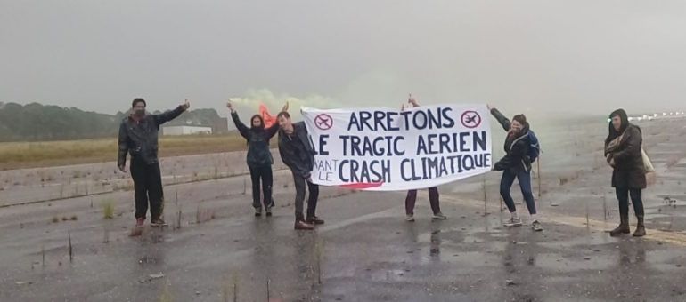 Sept militants risquent cinq ans de prison pour avoir marché sur l’aéroport de Bordeaux Mérignac