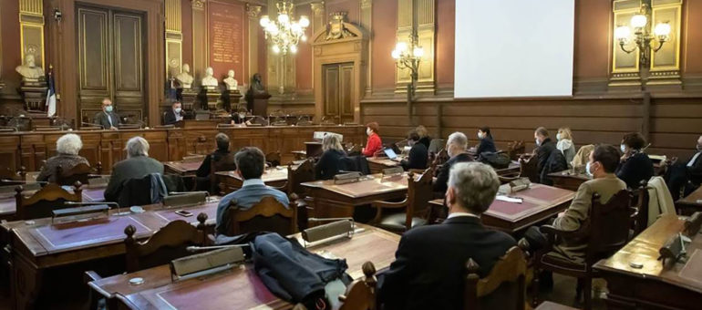 Médecins, avocats, philosophes… pour un conseil de résilience sanitaire à Bordeaux